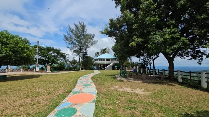 পর্যটক খরায় ভূগছে বান্দরবান