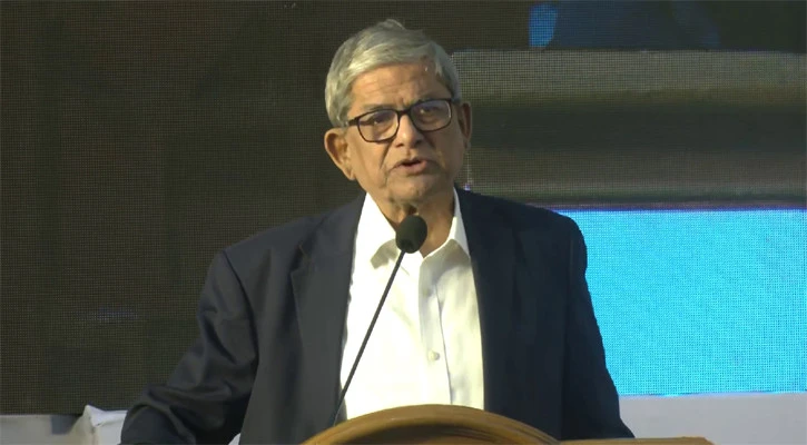 বিভক্তির কারণেই সাংবাদিকরা রাজনীতিকদের পকেটে ঢুকে পড়েন: ফখরুল