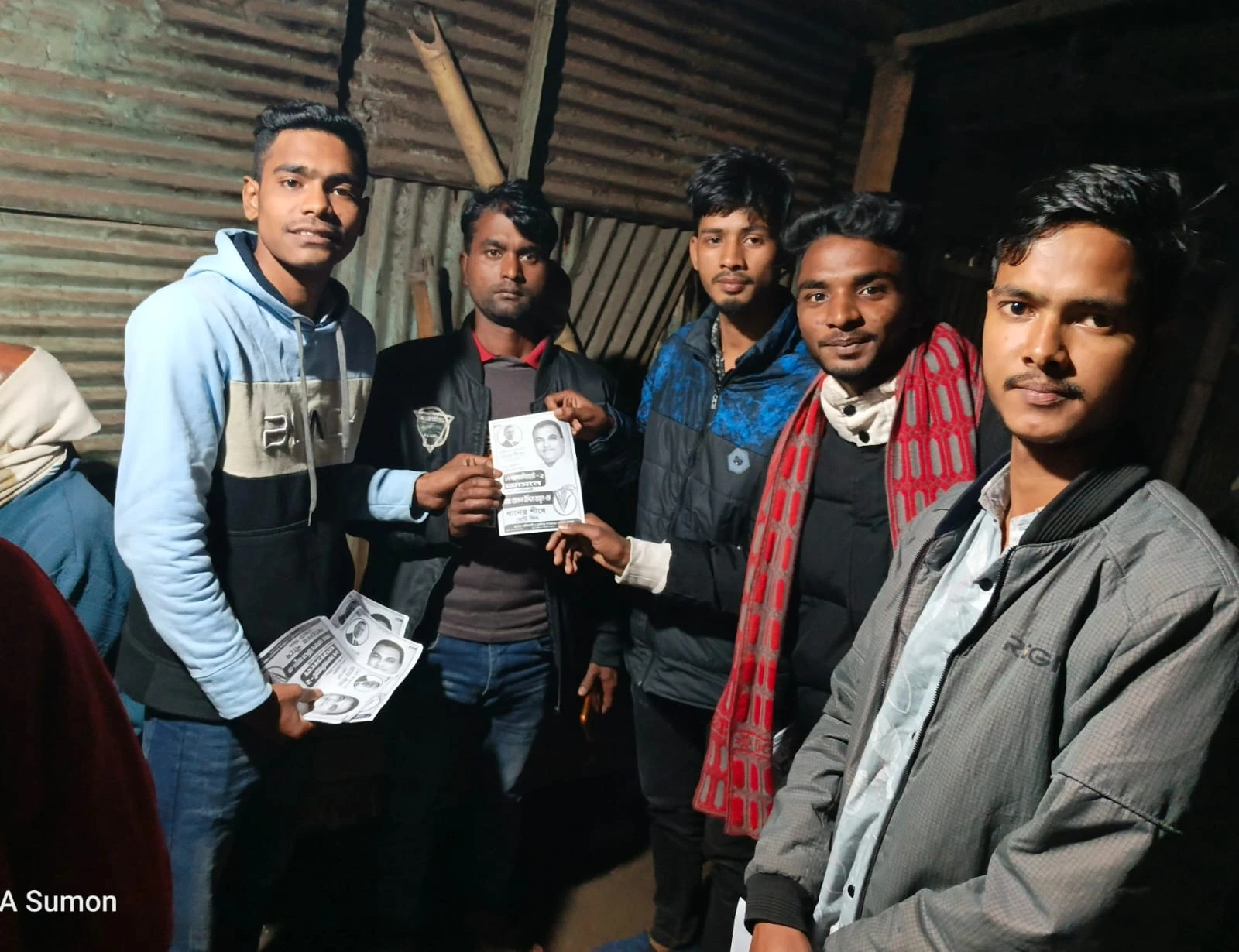 ইয়াকুব আলী ও সুমন আহমেদের নেতৃত্বে সাপ্টিবাড়ি বাজারে ছাত্রদলের ধানের শীষের গণসংযোগ