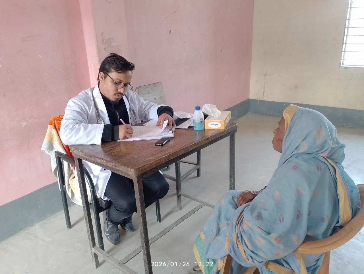 কাকিনা পল্লী স্বাস্থ্য কেন্দ্রের উদ্যোগে ফ্রি মেডিকেল ক্যাম্প অনুষ্ঠিত